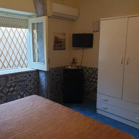 Alojamento de Acomodação e Pequeno-almoço Anastasia Villas-b&b *