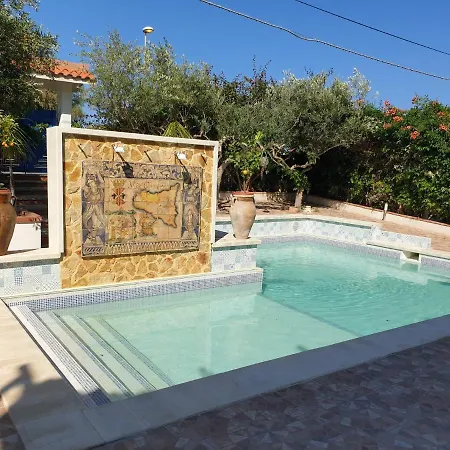 Anastasia Villas-b&b Bed and Breakfast